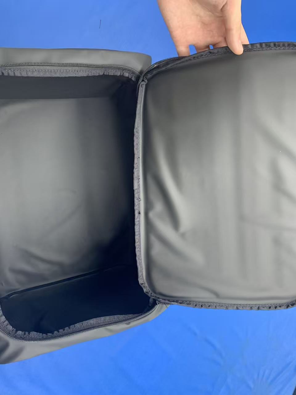 In einem geschweißten Soft Cooler-Produktionslauf bei Sealock